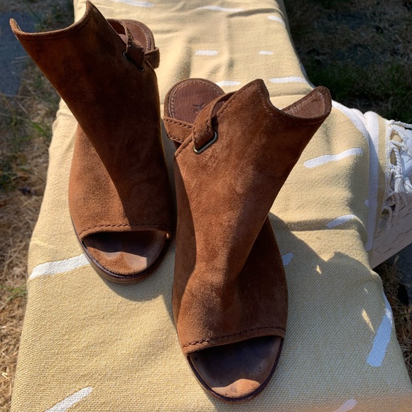 Frye Dani Shield Sling Peep Toe - 9.5 - Picture 1 of 8